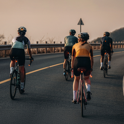 Lampki tylne Wozinsky WIS-01 wodoodporne inteligentne światła tylne 2 szt - czarne