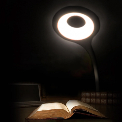 Mini lampka Wozinsky bezprzewodowa lampka LED do czytania z klipsem + kabel USB-C - czarna