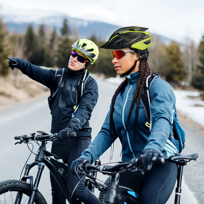 Kask rowerowy MTB Wozinsky z odpinanym daszkiem i tylną lampką USB 54-57 cm - czarno-żółty