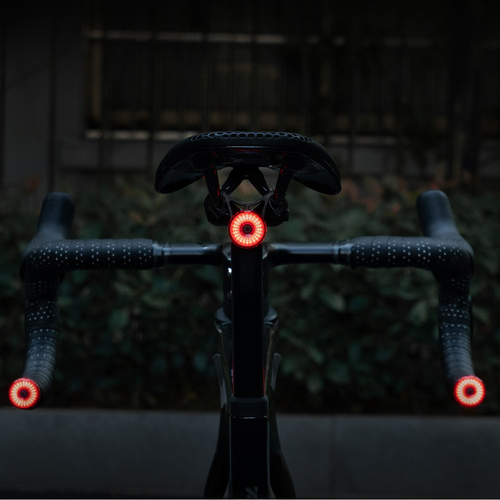 Lampki tylne Wozinsky WIS-01 wodoodporne inteligentne światła tylne 2 szt - czarne