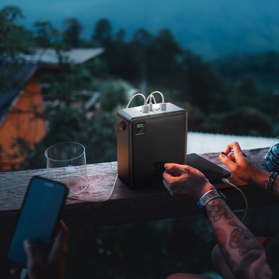 Powerbank Wozinsky W8-B 100000mAh 30W 2xUSB-A i 2xUSB-C z latarką - czarny